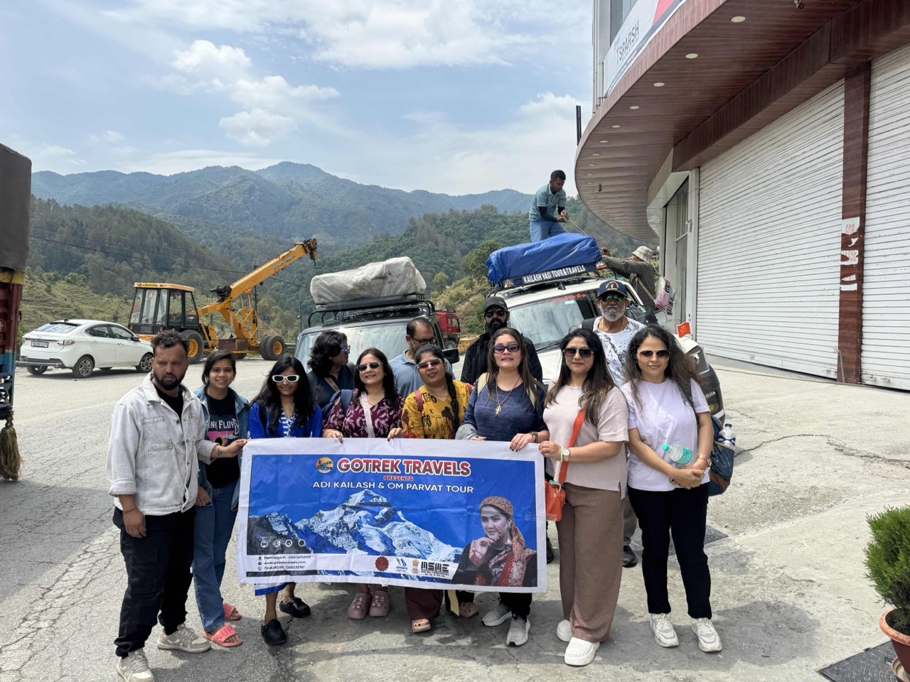 Group Memory 01 — Enjoy Yatra group departure
