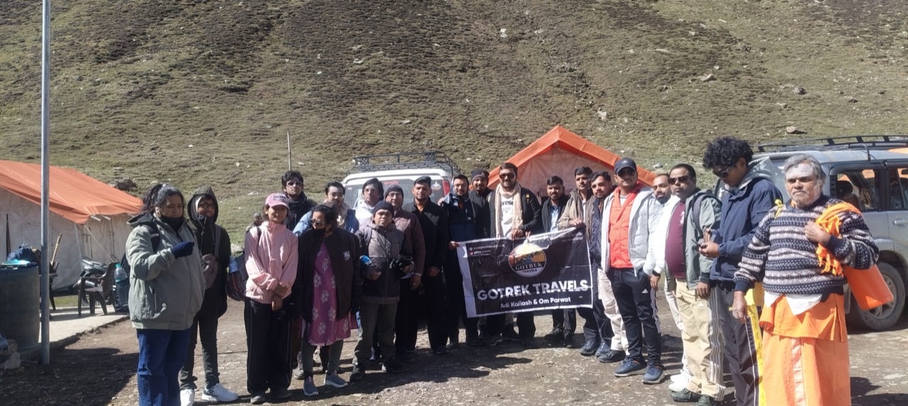 Group Memory 07 — Enjoy Yatra group departure